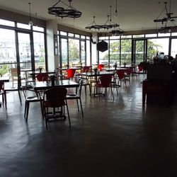 FUEL Kitchen + Bar - Very spacious interior