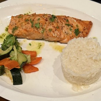 Caprizza Ristorante - Grilled salmon - Italian Near Me - San Francisco, California