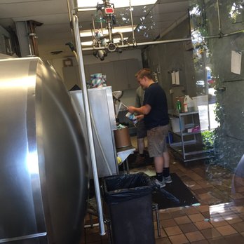 Hoffmans Ice Cream - Making Mint Chocolate Chip Ice cream - Ice Cream & Frozen Yogurt Near Me - Point Pleasant Beach, New Jersey