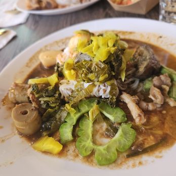 Na Rath Restaurant - $18.95 Khanom Jeen/rice DIY noodle weekend buffet- Plate 2 - Thai Near Me - Elmhurst, New York Na Rath Restaurant - $18.95 Khanom Jeen/rice DIY noodle weekend buffet- Plate 2 - Thai Near Me - Elmhurst, New York