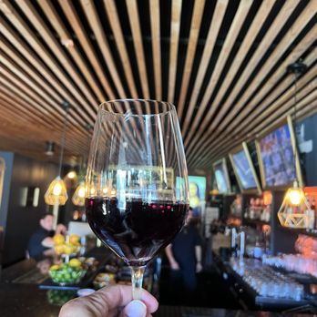 La Fe Wine Bar - Wine Bars Near Me - Palm Desert, California