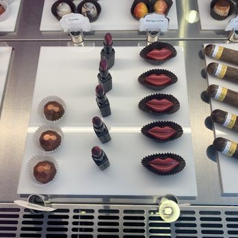 Le Macaron French Pastries - Macarons Near Me - La Jolla, California