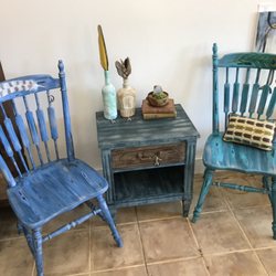 Blue Plume Studio - Chalk paint from American Paint Company- chairs and side table