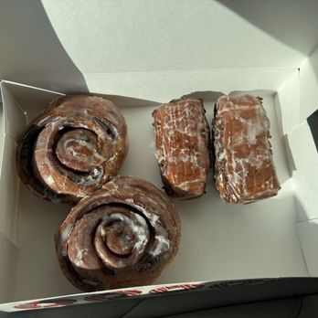 Resch's Bakery - Donuts Near Me - Gahanna, Ohio Resch's Bakery - Donuts Near Me - Gahanna, Ohio