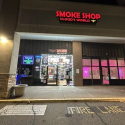 Cloud World Smoke Shop