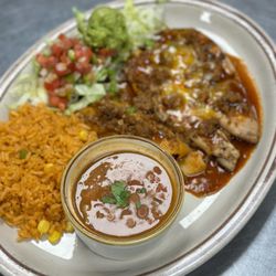 Sabroso and The Alibi Bar 2 - Chili con carne pollo w tamale