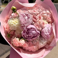 Wonder Blooms AZ - Beautiful peonies flower bouquet all in pink for a propopsal