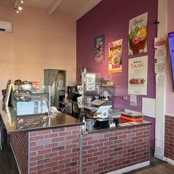 Kokoroll Cafe - Counter