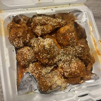 Dream Wings - Garlic buffalo lemon pepper - Chicken Wings Near Me - Houston, Texas Dream Wings - Garlic buffalo lemon pepper - Chicken Wings Near Me - Houston, Texas