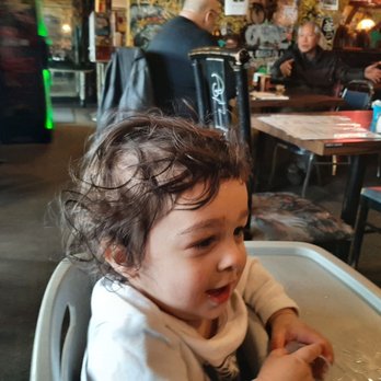 Bon's Off Broadway - Breakfast & Brunch Near Me - Vancouver, British Columbia