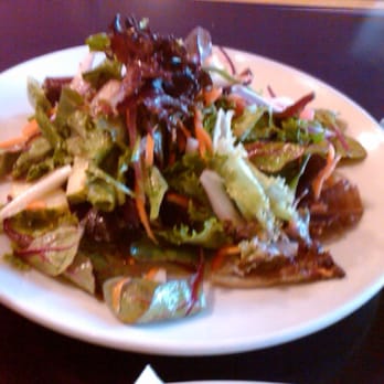 Garden Grille - garden house salad w/ mesclun greens, cucumbers, carrots, tomato and onion - Vegan Near Me - Pawtucket, Rhode Island