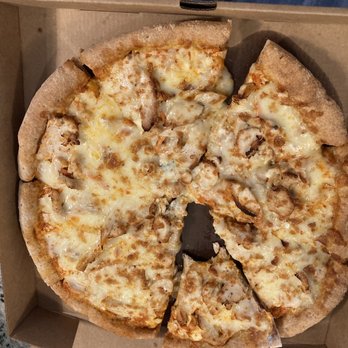 Minsky's Pizza - Buffalo chicken pizza with honey wheat crust. Super disappointing. When done right, this will know your socks off. - Pizza Near Me - Overland Park, Kansas Minsky's Pizza - Buffalo chicken pizza with honey wheat crust. Super disappointing. When done right, this will know your socks off. - Pizza Near Me - Overland Park, Kansas