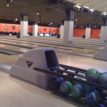 Frames Bowling Lounge - Some lanes - Bowling Near Me - New York, New York Frames Bowling Lounge - Some lanes - Bowling Near Me - New York, New York