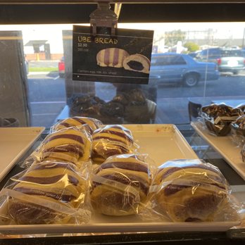 85°C Bakery Cafe-Gardena - Ube bread - Coffee & Tea Near Me - Gardena, California 85°C Bakery Cafe-Gardena - Ube bread - Coffee & Tea Near Me - Gardena, California