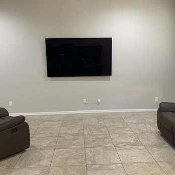 Low Volt Pro - Hung a new 77in TV with hidden Apple TV. - TV Mounting Near Me