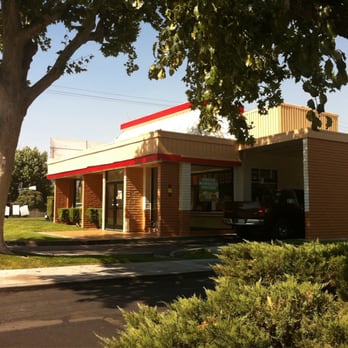 Del Taco - the outside of a restaurant - Mexican Near Me - Hemet, California Del Taco - the outside of a restaurant - Mexican Near Me - Hemet, California