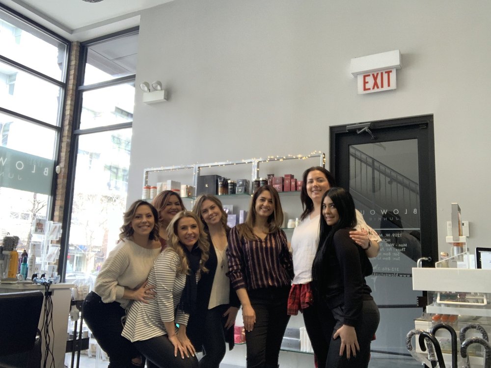 BLOWOUT JUNKIE 25 Photos & 69 Reviews 1219 West Madison, Chicago