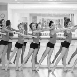 James School of Dance Arts - Contemporary class