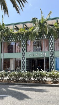 Gucci by null