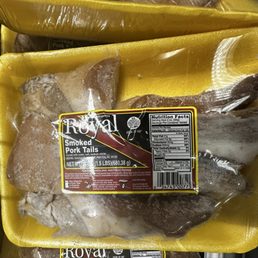 Smoke pork tails - not found everywhere Smoke pork tails - not found everywhere