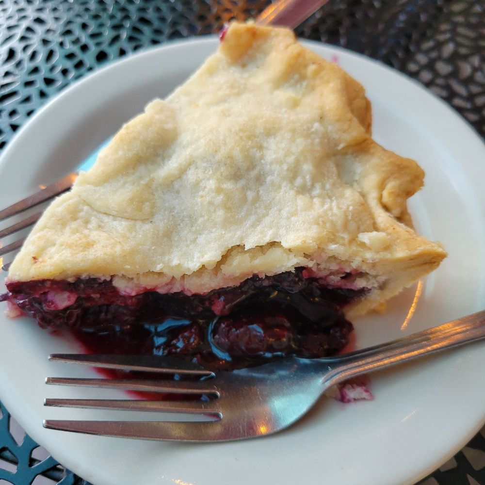 Wildberry Restaurant - Marion blackberry pie - American Near Me - Ashford, Washington Wildberry Restaurant - Marion blackberry pie - American Near Me - Ashford, Washington