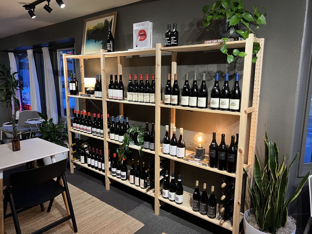 Cuvée Wine Bar Logo