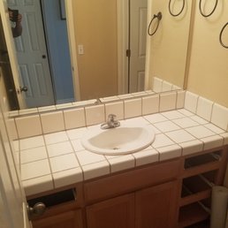 Hallway bathroom before Hallway bathroom before