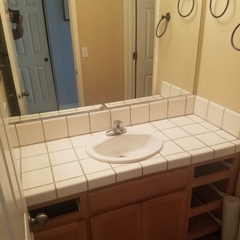 Artistic Stone Works - Hallway bathroom before - Countertop Installation Near Me - Lodi, California Artistic Stone Works - Hallway bathroom before - Countertop Installation Near Me - Lodi, California