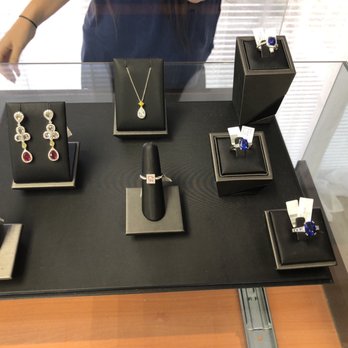 Raiman Rocks  - Gorgeous!!! - Jewelry Near Me - Wailea-Makena, Hawaii
