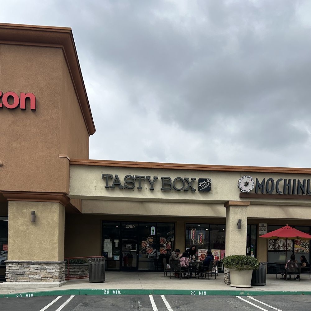 Tasty Box - Tasty Box with plenty of parking - Cantonese Near Me - Diamond Bar, California