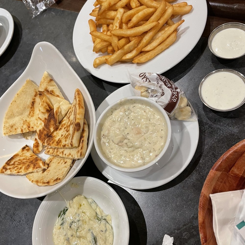 Falls Buffet - Clam chowder, spinach and cheese dip with naan and of course we've got some fries and ranch on the side! - Buffets Near Me - Snoqualmie, Washington Falls Buffet - Clam chowder, spinach and cheese dip with naan and of course we've got some fries and ranch on the side! - Buffets Near Me - Snoqualmie, Washington