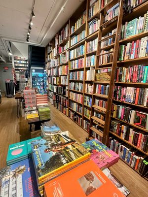 Books & Books by null