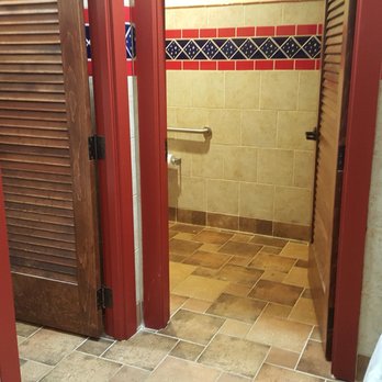 Spring Creek Barbeque - A look inside the men's restroom - Barbeque Near Me - Irving, Texas Spring Creek Barbeque - A look inside the men's restroom - Barbeque Near Me - Irving, Texas