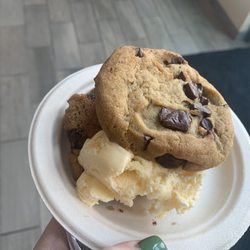 Insomnia Cookies - Cookiewich