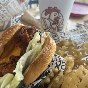 PDQ - Spicy chicken deluxe the waffle fries - Fast Food Near Me - Concord, North Carolina