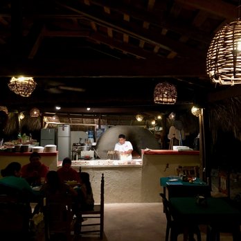 Jungle Pizza - Pizza Near Me - Zihuatanejo, GRO