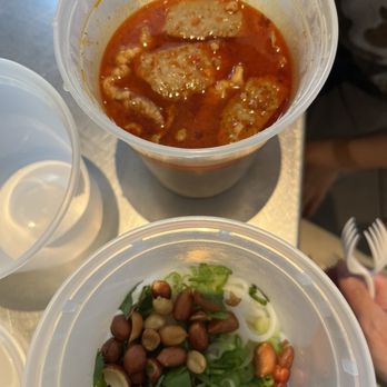 Honey D Cafe - Spicy Beef Noodle Soup / 麻辣牛魔王 - Taiwanese Near Me - Davis, California