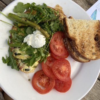 Shorehouse Kitchen - California Omelette with tomato and sourdough - Breakfast & Brunch Near Me - Carlsbad, California