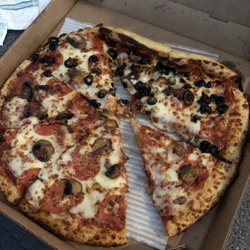 Pizza Hut - Pizza messed up during transit