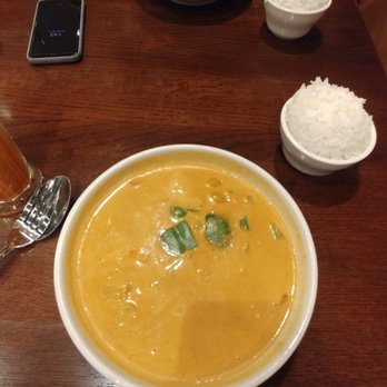 Cool Basil - Panang curry with shrimp, red curry with crispy chicken on the side - Thai Near Me - Clive, Iowa