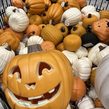 Lowe's Home Improvement - Happy Halloween! (2022) - Nurseries & Gardening Near Me - Brandon, Florida Lowe's Home Improvement - Happy Halloween! (2022) - Nurseries & Gardening Near Me - Brandon, Florida