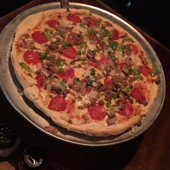 Upper Crust Pizza - Pizza Near Me - Jonesboro, Arkansas