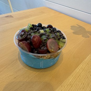 BerryBox Superfood Bar - Smoothie bowl - Acai Bowls Near Me - O'Fallon, Missouri BerryBox Superfood Bar - Smoothie bowl - Acai Bowls Near Me - O'Fallon, Missouri