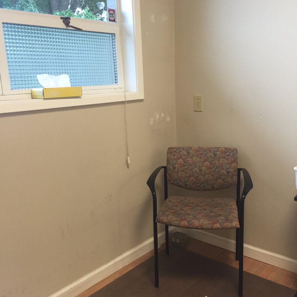 Quest Diagnostics - Treatment Room - wall needs repainting - Laboratory Testing Near Me - San Carlos, California Quest Diagnostics - Treatment Room - wall needs repainting - Laboratory Testing Near Me - San Carlos, California