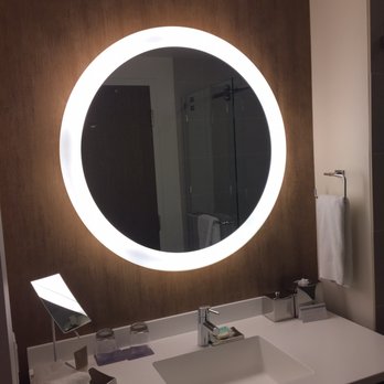 Hyatt Regency Bloomington - Minneapolis - Club Level King Bathroom - Hotels Near Me - Bloomington, Minnesota Hyatt Regency Bloomington - Minneapolis - Club Level King Bathroom - Hotels Near Me - Bloomington, Minnesota