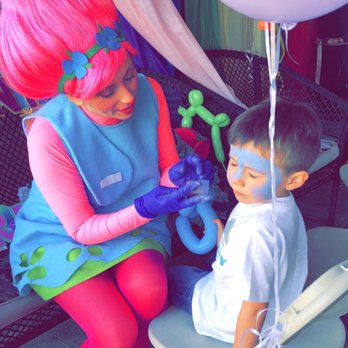 Magic Princess - Face paint - Party Characters Near Me