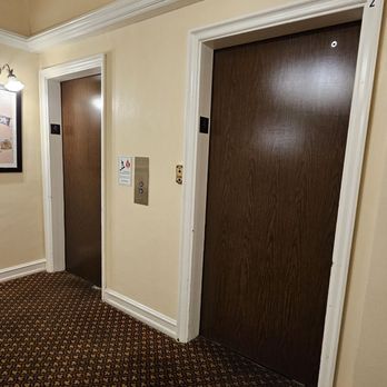 Hotel San Carlos - Elevator - Hotels Near Me - Phoenix, Arizona