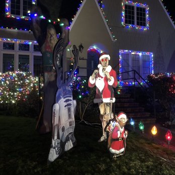 Peacock Lane - Peacock Lane Christmas lights with Star Wars - Local Flavor Near Me - Portland, Oregon
