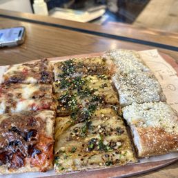 Cacio Pepe Pizza