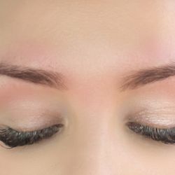 Gammy Threading - Fresh eyebrows!
